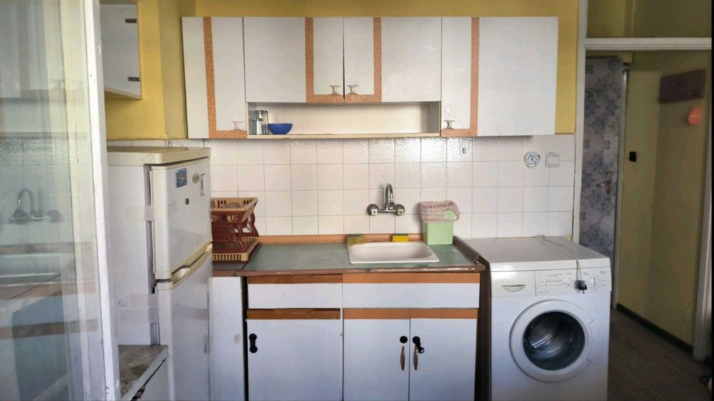 Дава се под наем Двустаен апартамент в София, Лозенец - 50 кв.м за 398.82 € - Снимка #2