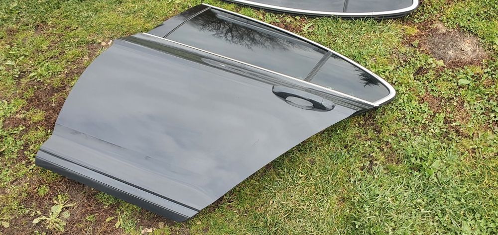 Usa portiera spate stanga dreapta passat b8 berlina limuzina sedan