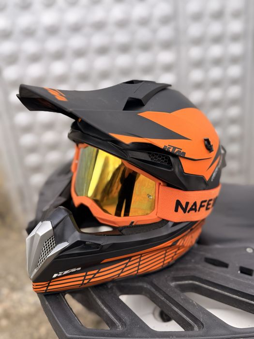 KTM каска Л размер