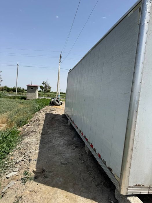 Butka sotiladi uzunligi 7,50. Eni 2,40.