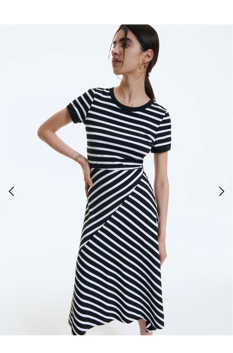 Дълга рокля Rezerved