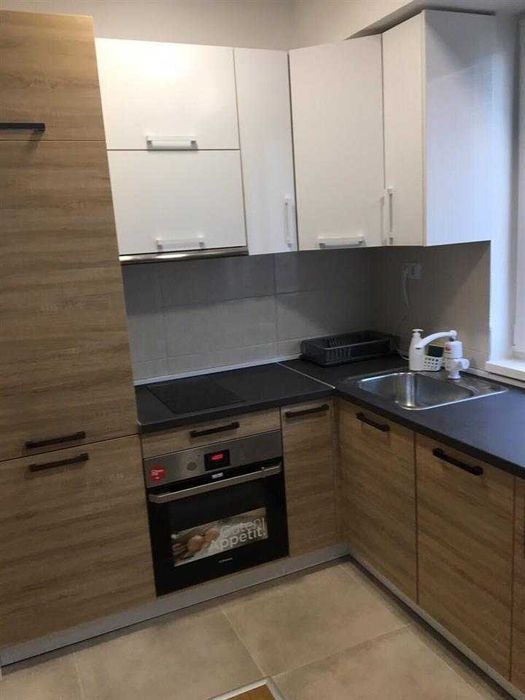 Дава се под наем Двустаен апартамент в Бургас, Възраждане - 57 кв.м за 219.3 € - Снимка #2