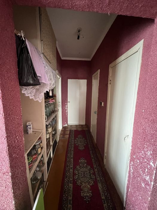 3 зонали квартира сотилади