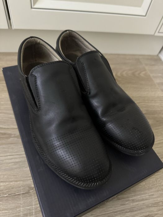 Туфли мальчиковые, в очень хорошем состоянии