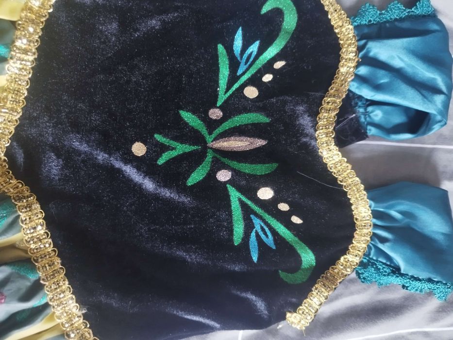 costum fete dans / petrecere 4-7 ani