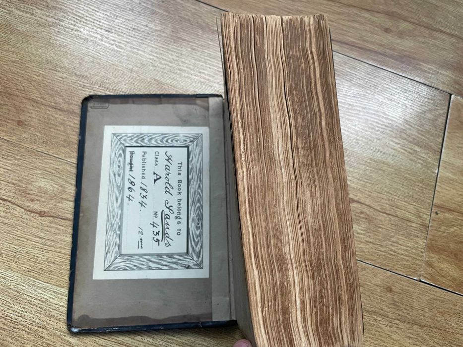 Victorian Holy Bible , Biblia veche, limba engleza, 1834 , 20x13x6 cm