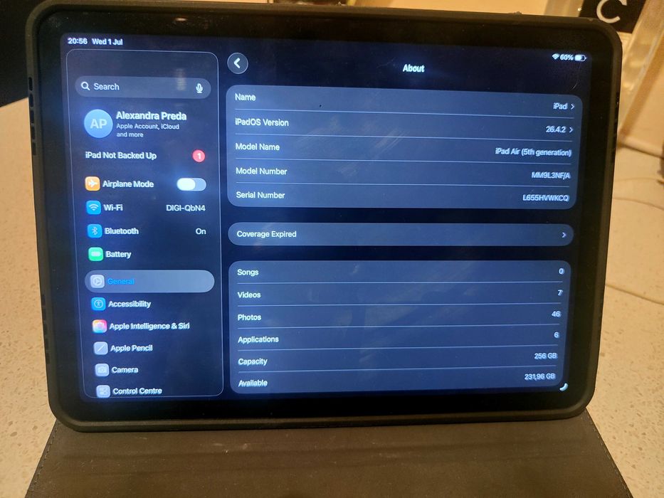 Apple iPad Air 5 (M1) 256 GB Wi-Fi – Stare impecabilă