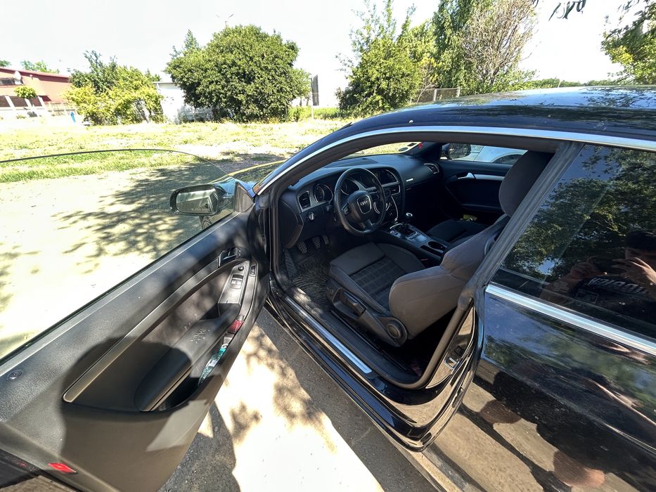 AUDI A5 2010 — imagine 3