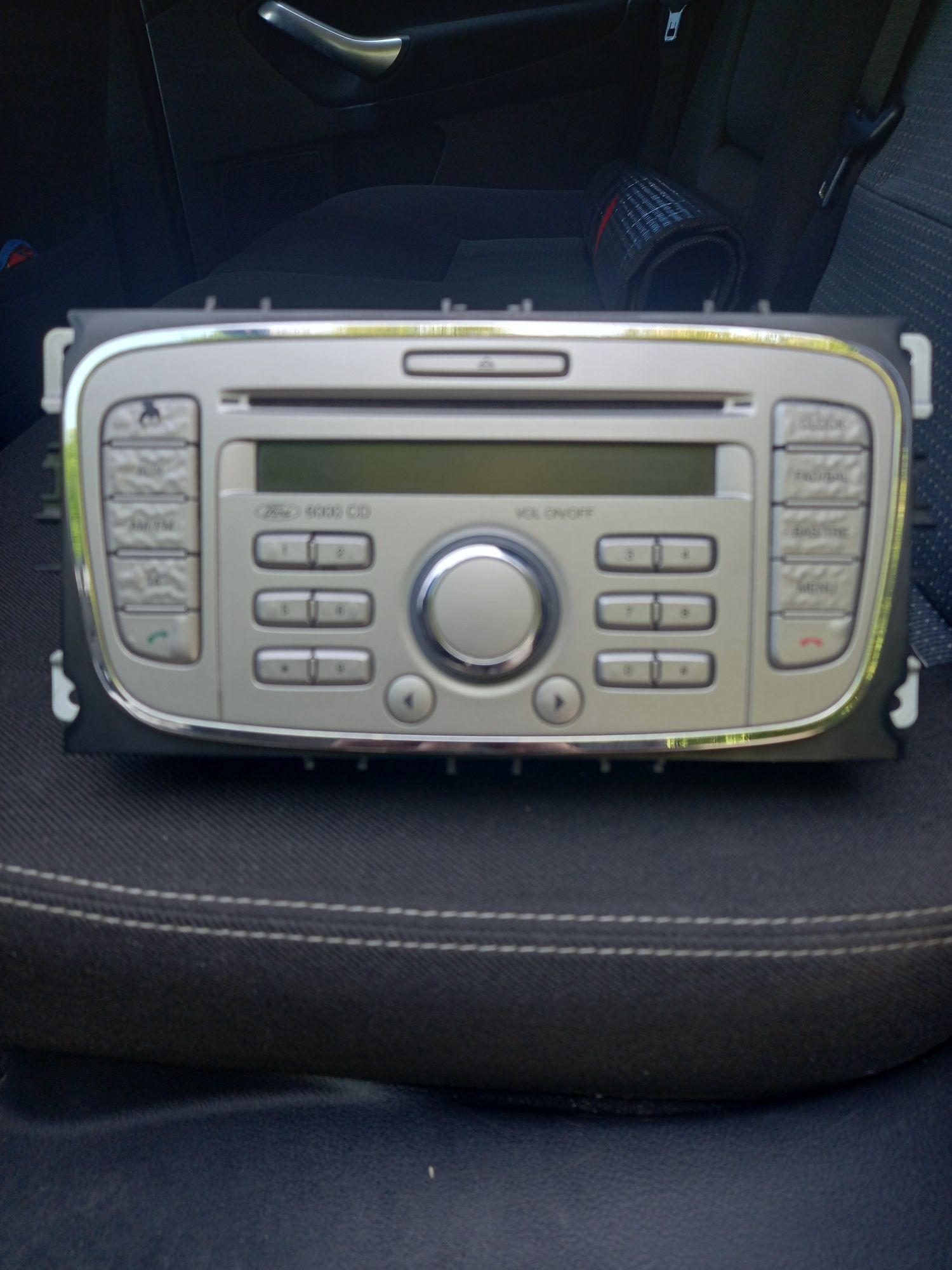 CD ford mondeo mk4 гр. Севлиево • OLX.bg