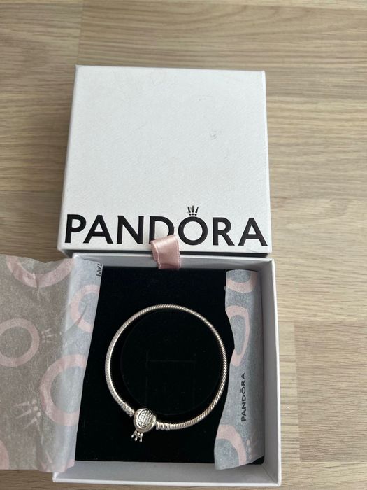 Pandora нова гривна размер 18