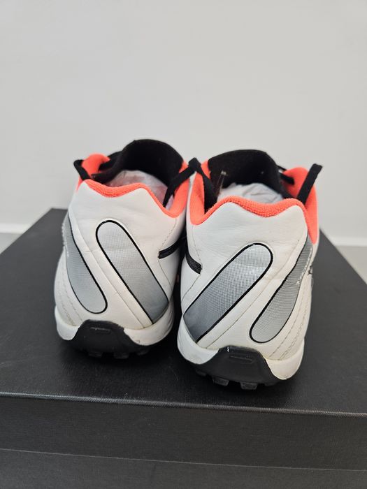 Ghete fotbal Nike tiempo sintetic 60% REDUCERE