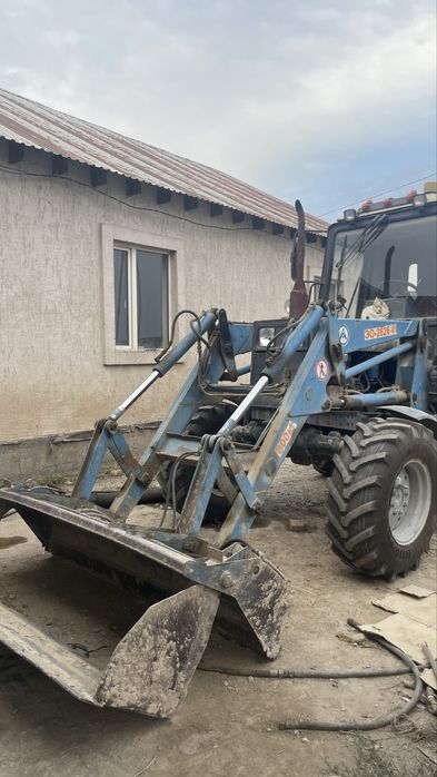 МТЗ-82 / Беларус — фронтальды тиегішпен