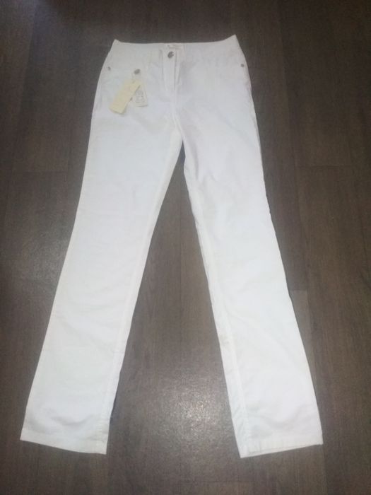 Продам джинсы и брюки