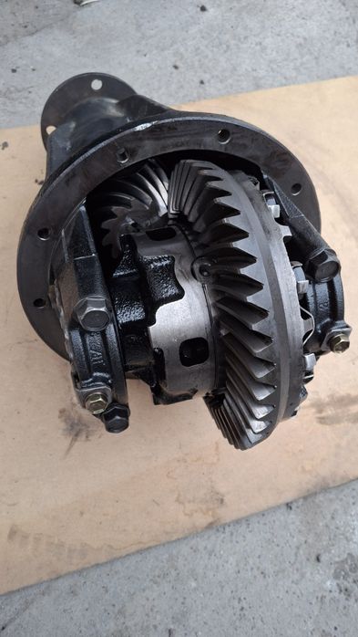 Задний редуктор Toyota 4 Runner 215