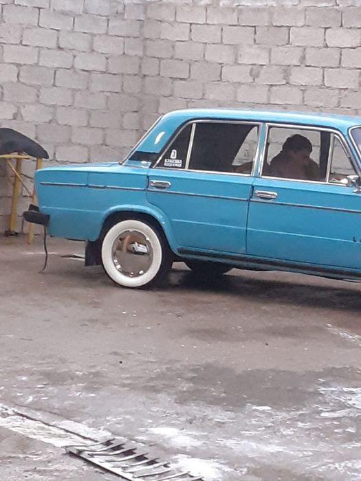 Vaz 06 jiguli sotiladi