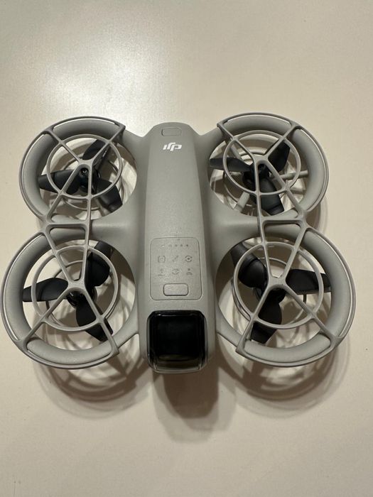 Drona DJI Neo Fly More Combo