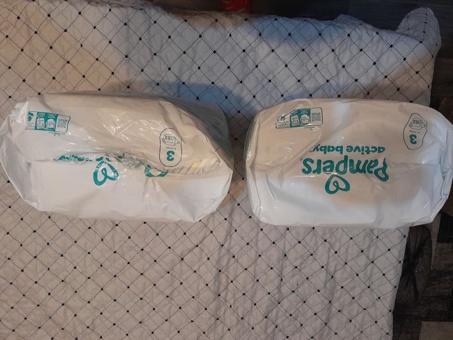 Pampers Nr. 3 (304 bucati), 2×152. Transport 4.99 lei