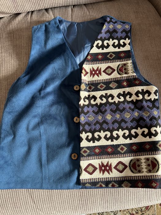 Детская национальная жилетка