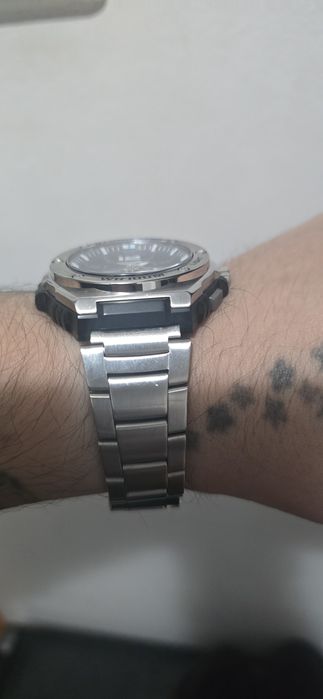 Casio nou barbati, purtat de 2 ori vine cu cutie