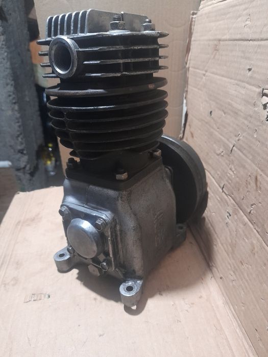 Хидравлична помпа , компресор за IFA , каре за селско стопанска техник