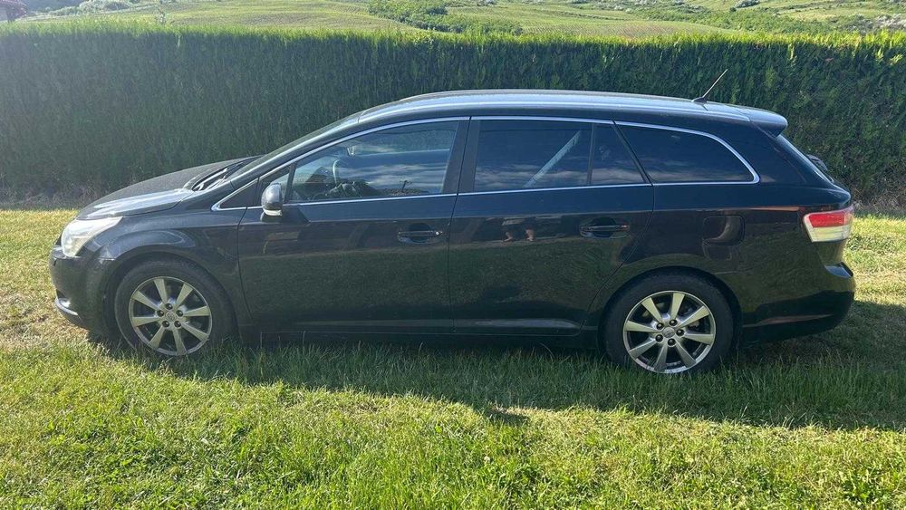 Toyota Avensis T27