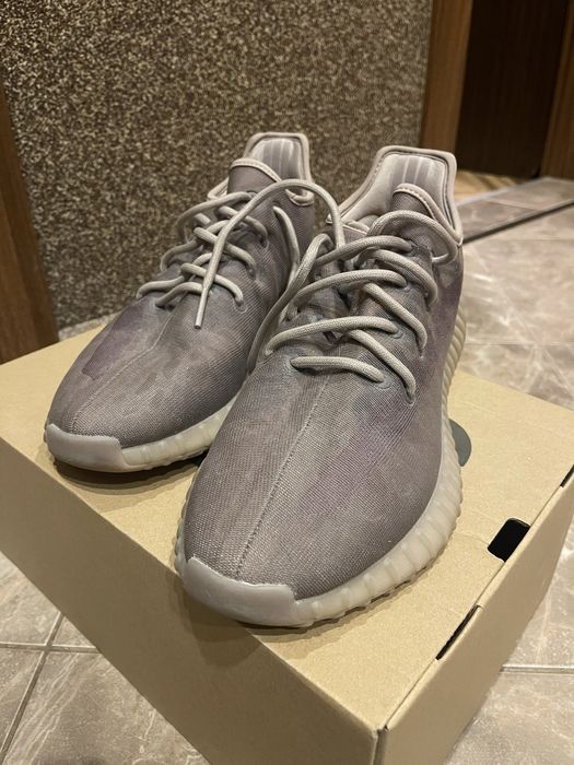 Adidas Yeezy Boost 350 V2 / Мъжки обувки размер - 44 2/3