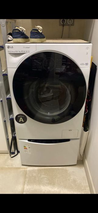 Продаётся стирально сушильная машина срочно