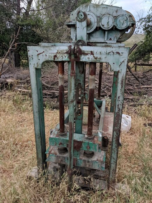 Шлакоблочный станок