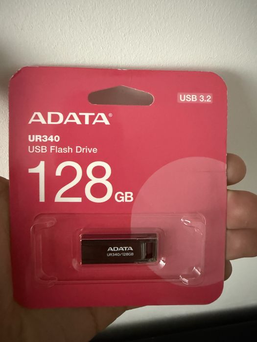 Memorie USB ADATA  Royal UR340, 128GB, USB 3.2, negru