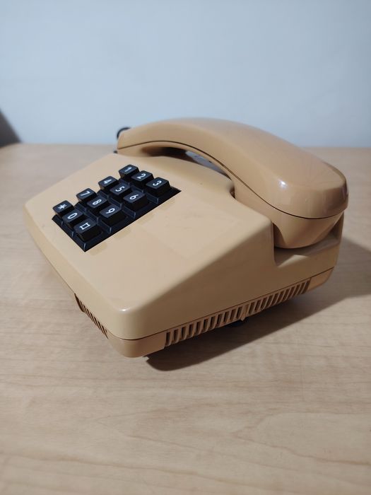 Telefon vintage anii 80'