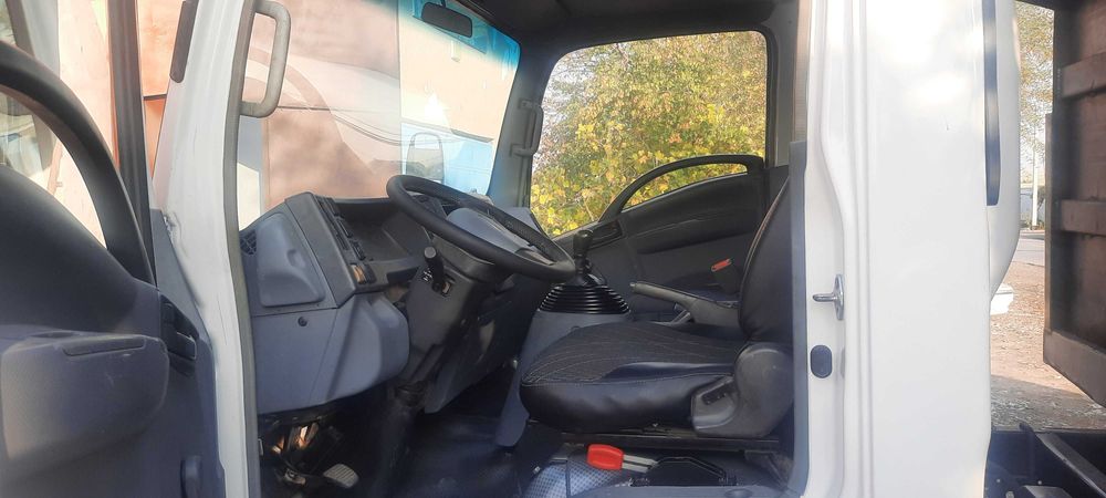 Isuzi самосвал сотилади