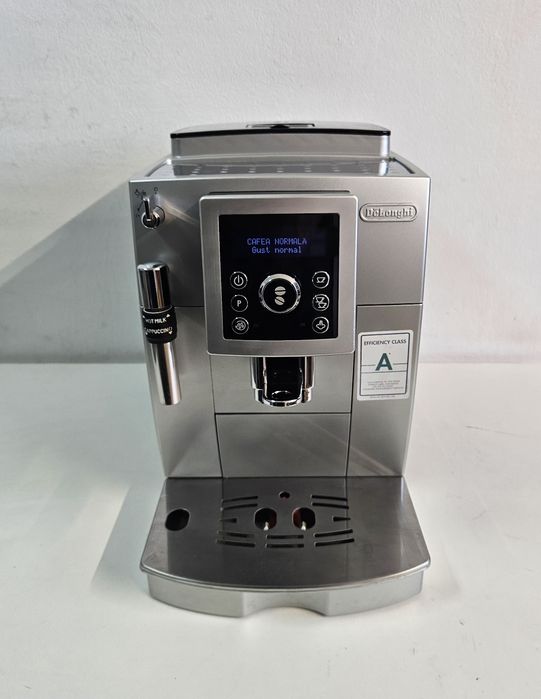Vând aparat de cafea Delonghi