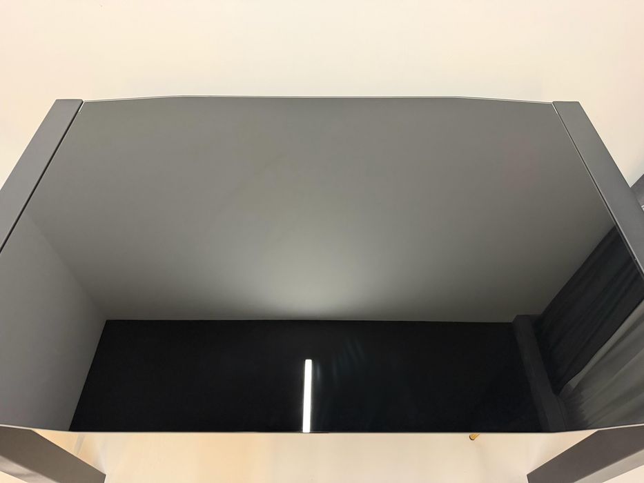 Masa de sticla extensibila cu cadru metalic