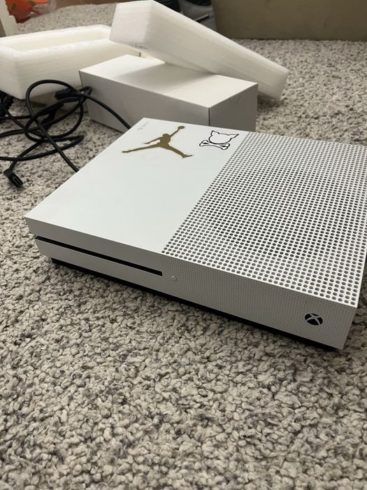 consola Xbox one S 1T