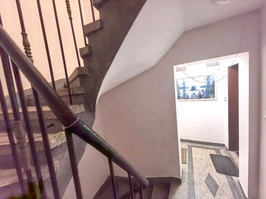 Продава се Тристаен апартамент в Варна, Бизнес хотел - 83 кв.м за 2069 €/кв.м - Снимка #9