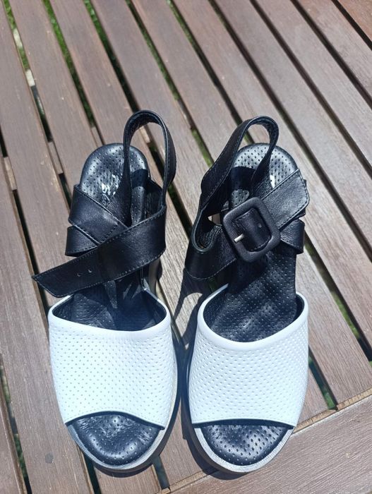 Сандали,нови.Fiore shoes.