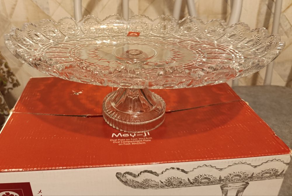 Продам   фруктовницу