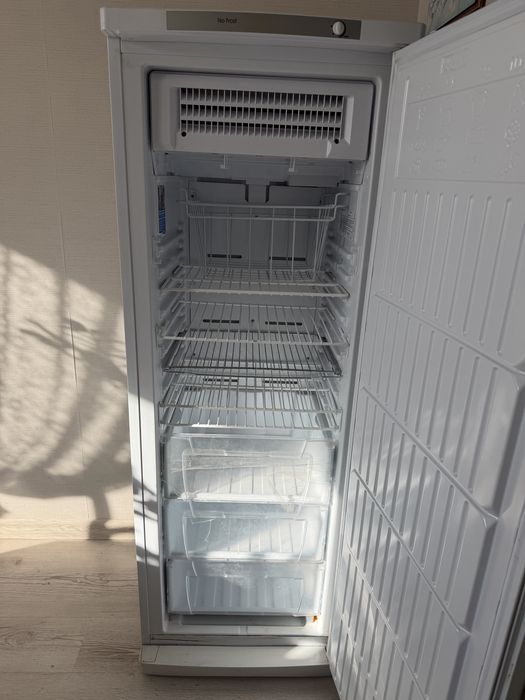Морозильник Indesit