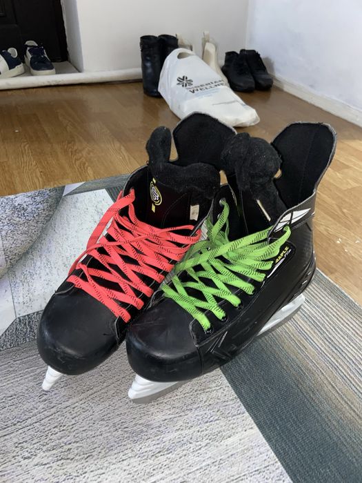 Коньки.         .