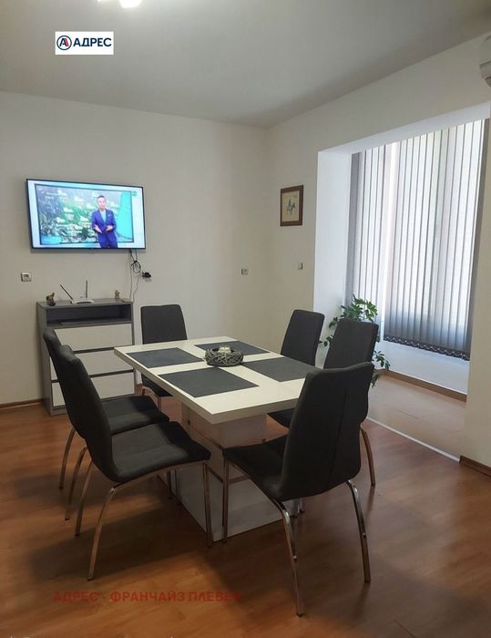 Продава се Тристаен апартамент в Плевен, Широк център - 67 кв.м за 1211 €/кв.м - Снимка #2