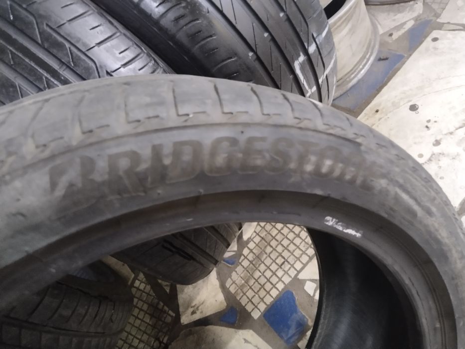 Продам комплект парных шин