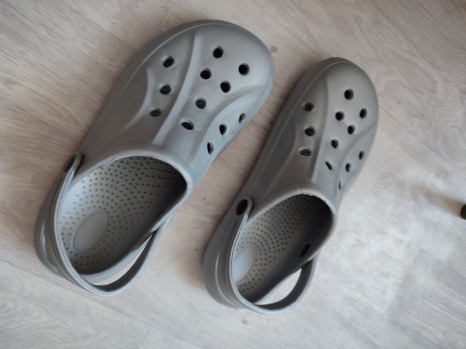 Продам сабо, лёгкие, удобные