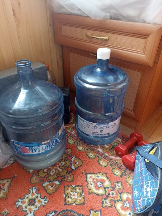 Бутылка для воды 19 л.