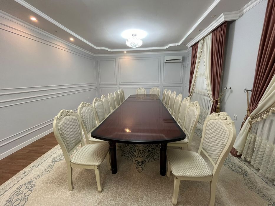 Стол и стулья жағдайы жақсы