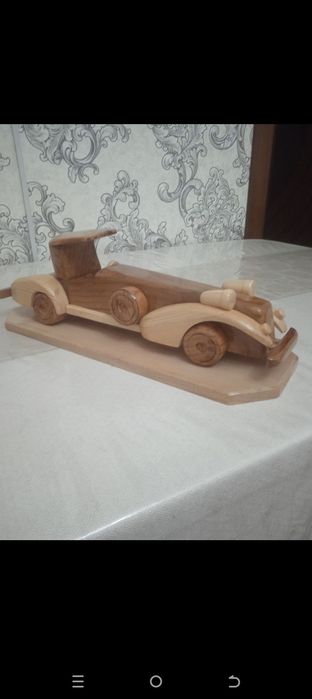 Автомобили из дерева