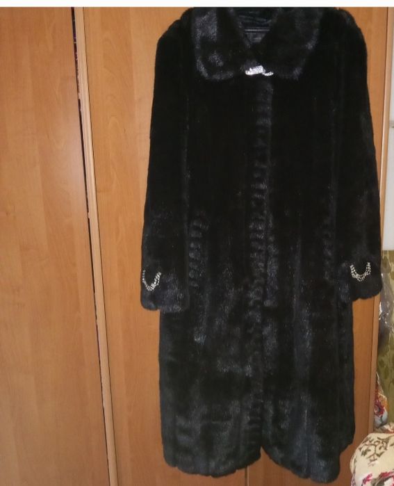 Продам  шуба новая