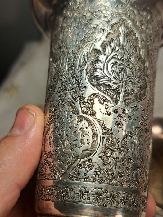 Стара сребърна ваза