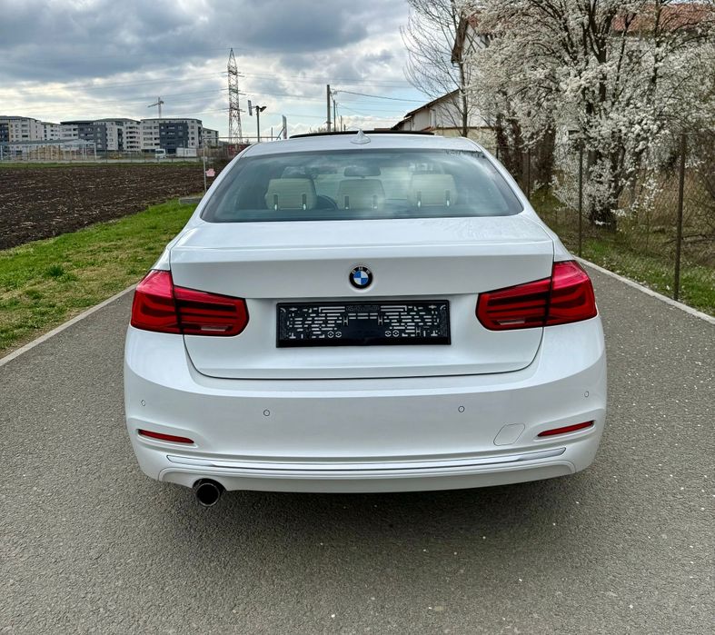 BMW 3 Series 2018 — imagine 10