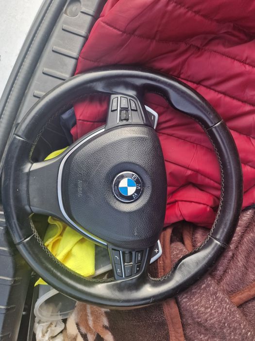 Volan bmw f10 cu padele pret 250 lei fix