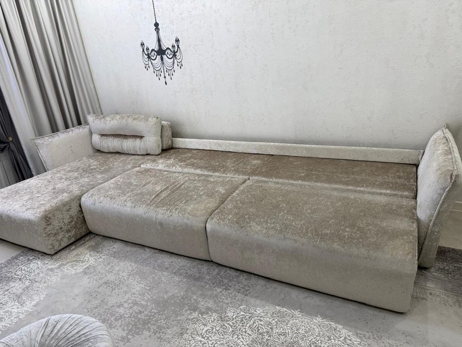 Диван в идеальном состоянии.